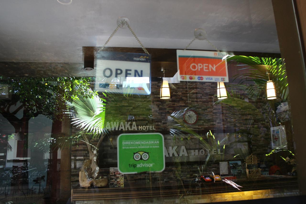 Lawaka Hotel Ampana Esterno foto